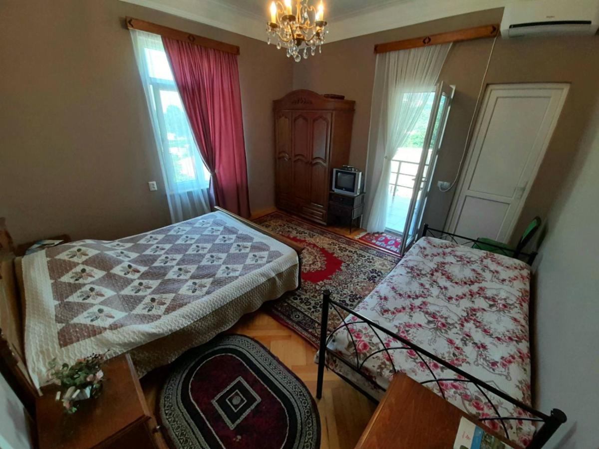 Kemeni Gardens Hotel Batumi Bagian luar foto