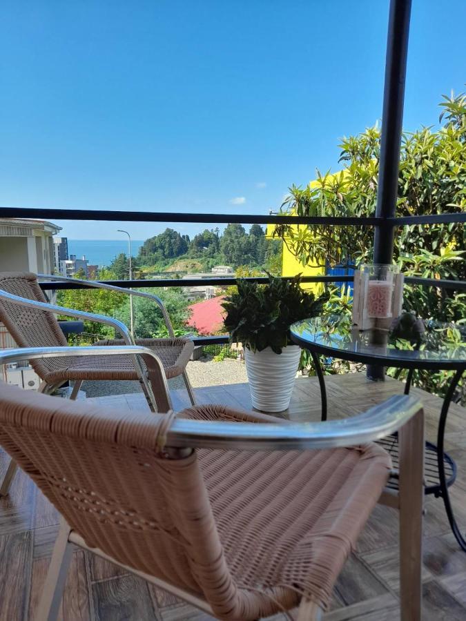 Kemeni Gardens Hotel Batumi Bagian luar foto