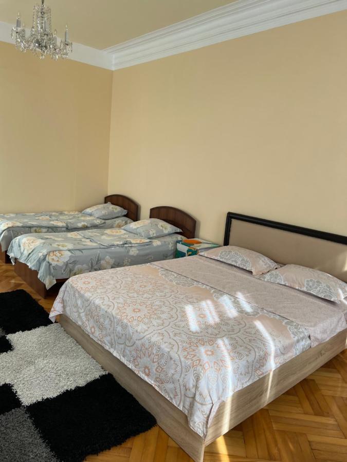 Kemeni Gardens Hotel Batumi Bagian luar foto
