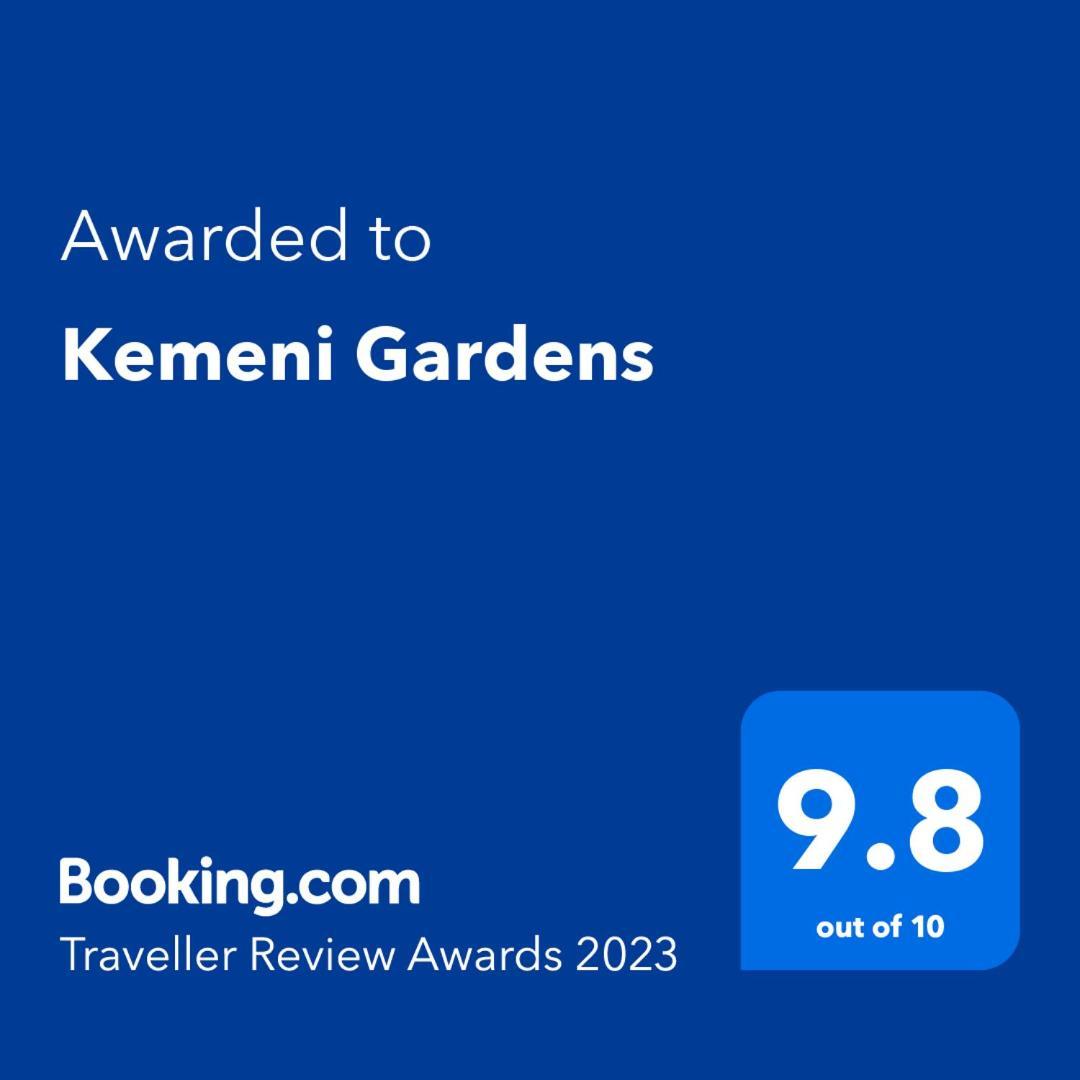 Kemeni Gardens Hotel Batumi Bagian luar foto