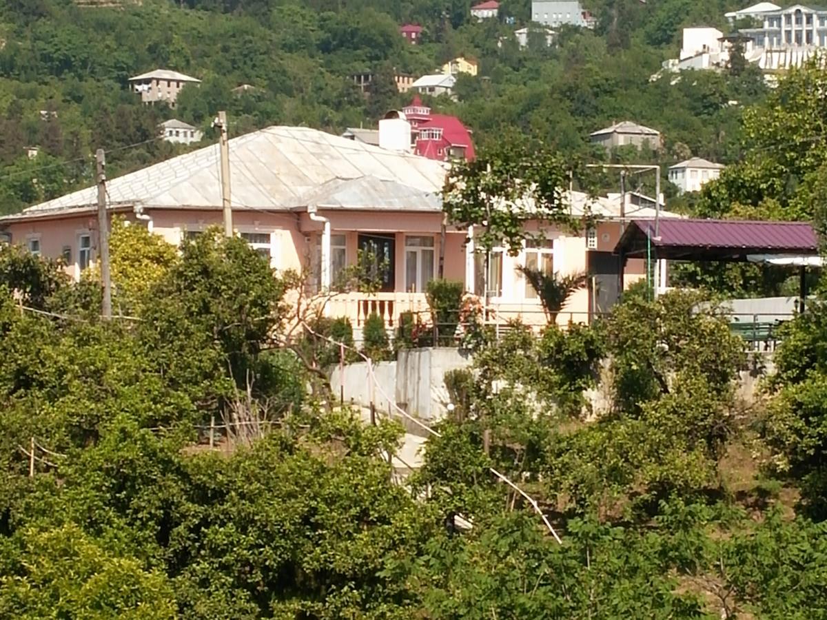 Kemeni Gardens Hotel Batumi Bagian luar foto