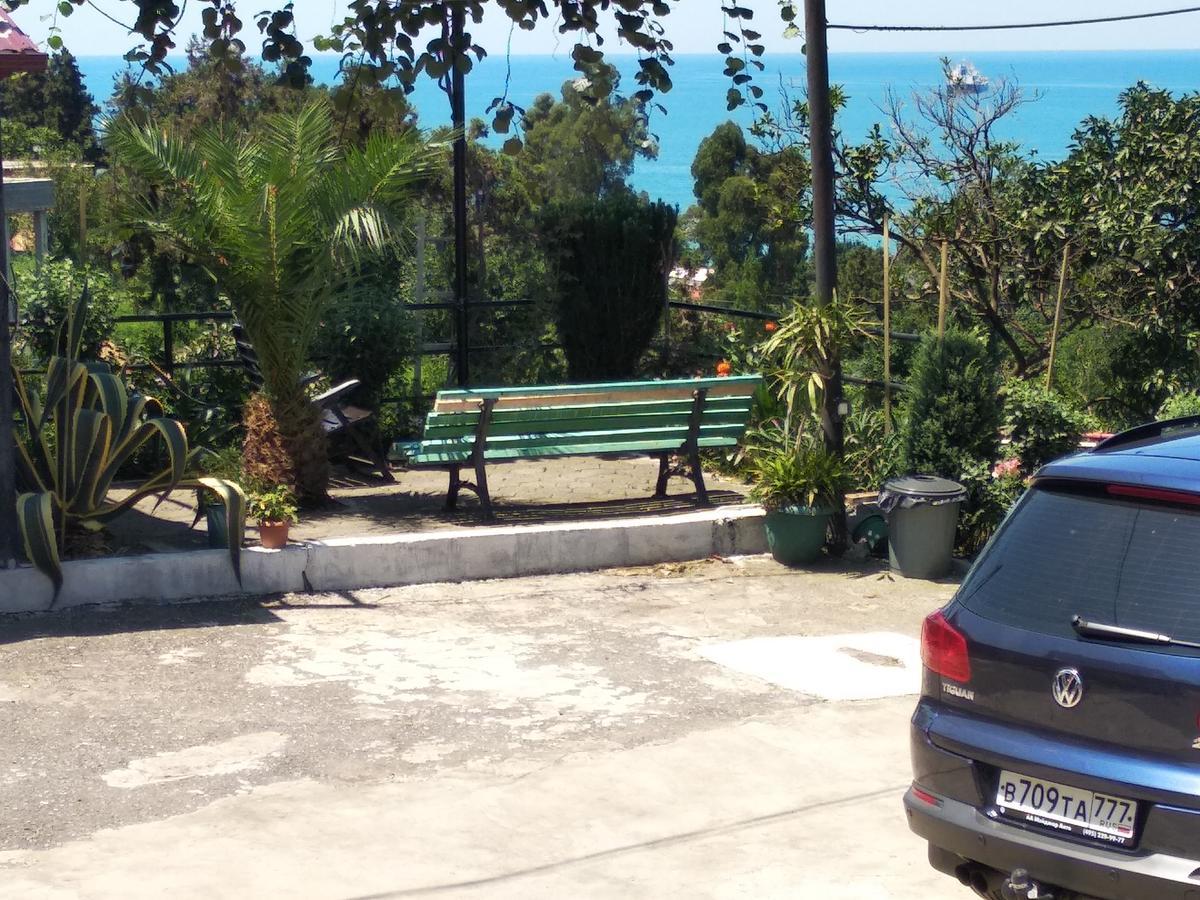 Kemeni Gardens Hotel Batumi Bagian luar foto